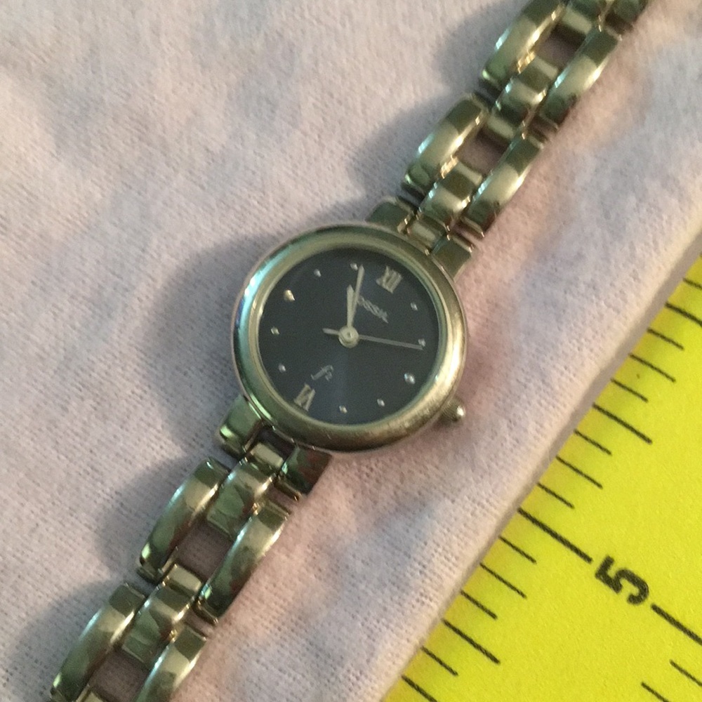 FOSSIL silver watch with blue face EUC